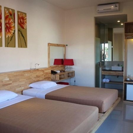 Hotel Karthi Kuta Kuta Lombok Eksteriør billede