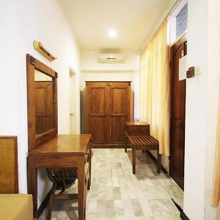 Hotel Karthi Kuta Kuta Lombok Eksteriør billede