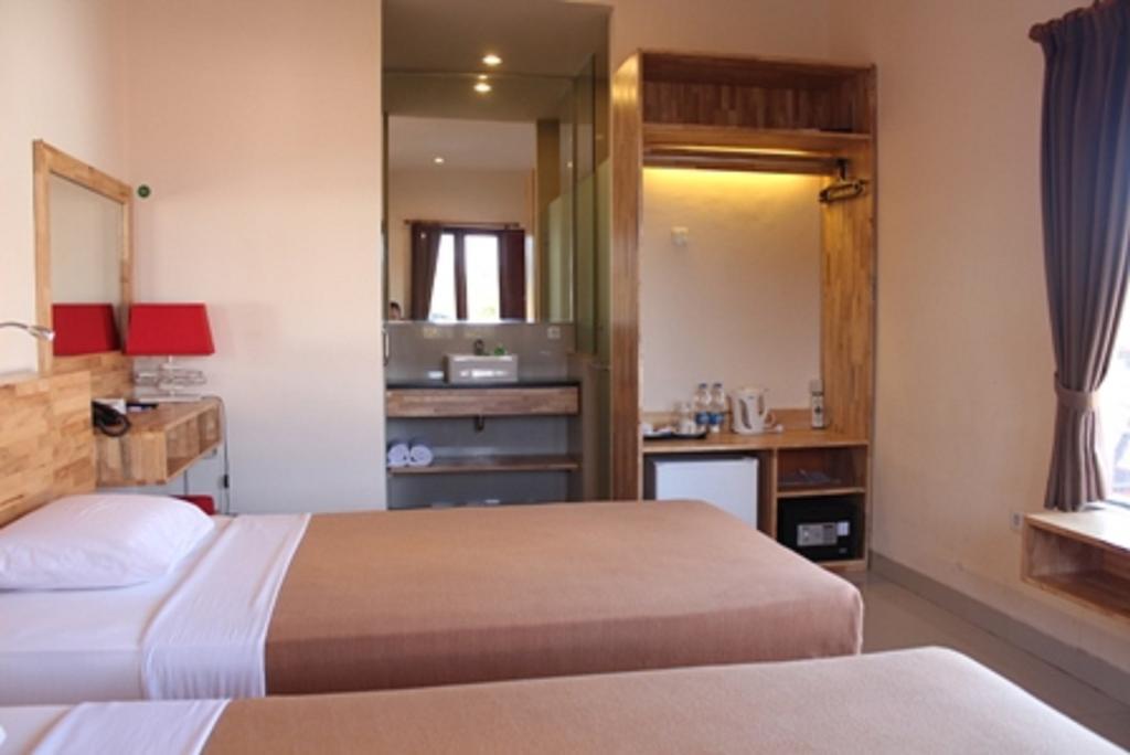 Hotel Karthi Kuta Kuta Lombok Eksteriør billede